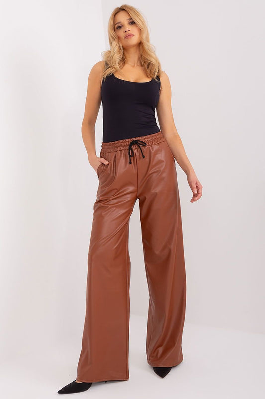 Pantalon long model 191565 Lakerta | Matterhorn_Category_/FEMME/V?tements Femme/Pantalons femme, Matterhorn_ColorGroup_Lakerta_9453, Matterhorn_Type_Pantalon long, Matterhorn_Vendor_Lakerta, Shorts femme/Pantalons longs | Lakerta