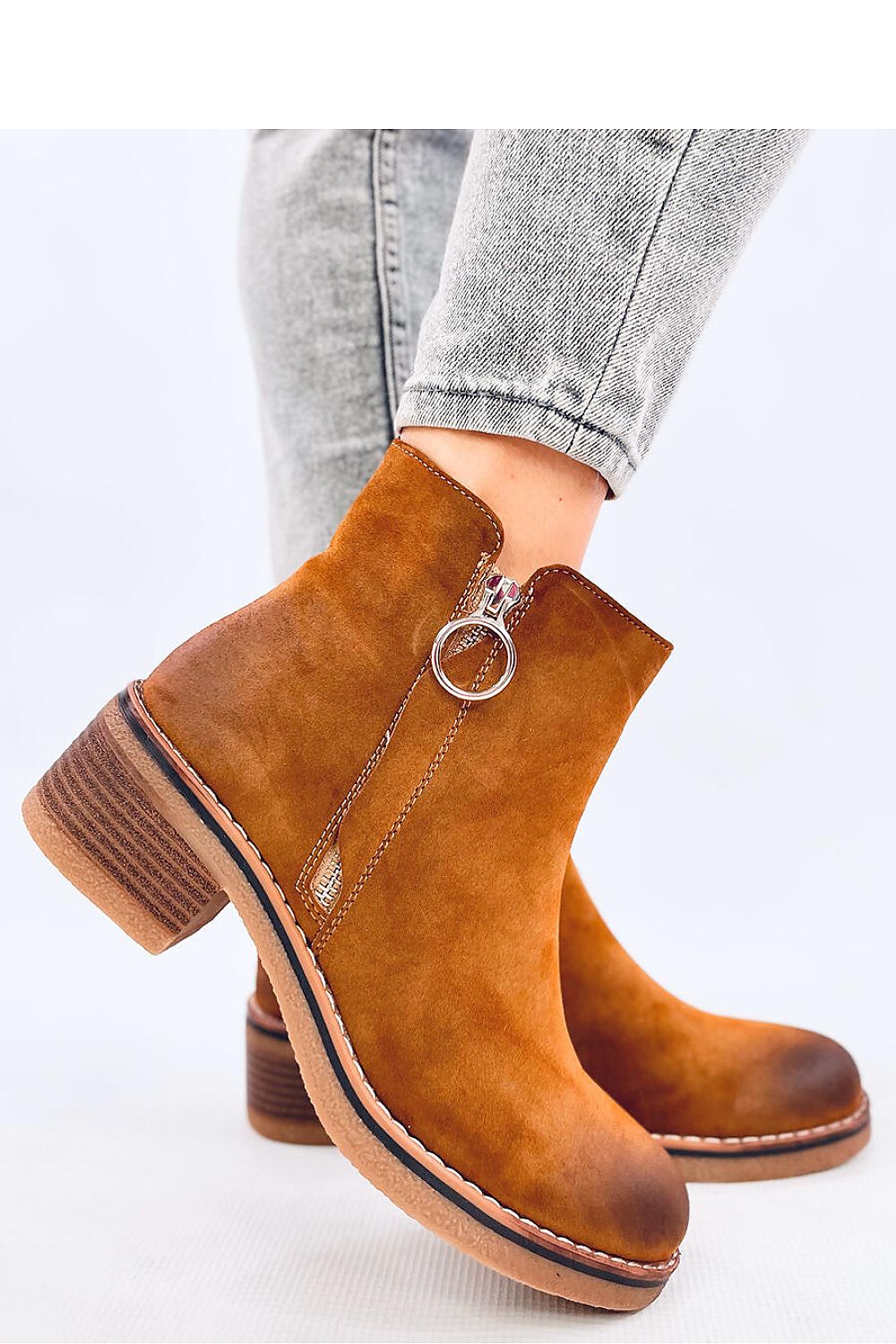 Bottes à talons model 201970 Inello | Matterhorn_Category_/FEMME/Chaussures Femme/Bottes et boots, Matterhorn_Color_brun, Matterhorn_ProductId_201970, Matterhorn_Type_~Botki na obcasie, Matterhorn_Vendor_Inello | Inello