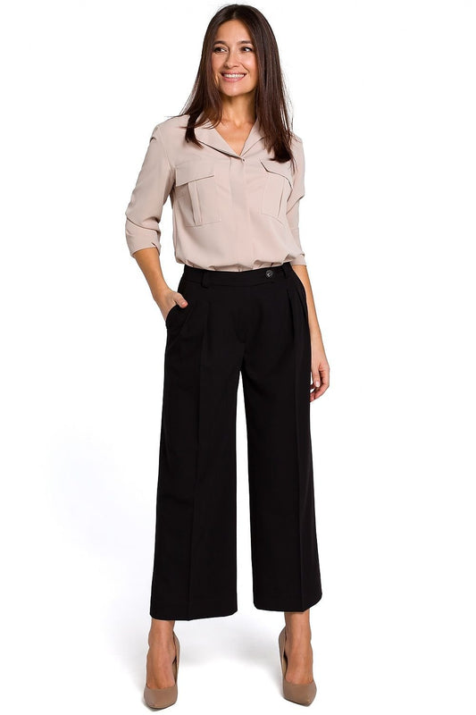 Pantalon femme model 130474 Stylove | Matterhorn_Category_/FEMME/V?tements Femme/Pantalons femme, Matterhorn_Color_noir, Matterhorn_ProductId_130474, Matterhorn_Type_Pantalon femme, Matterhorn_Vendor_Stylove, Shorts femme | Stylove